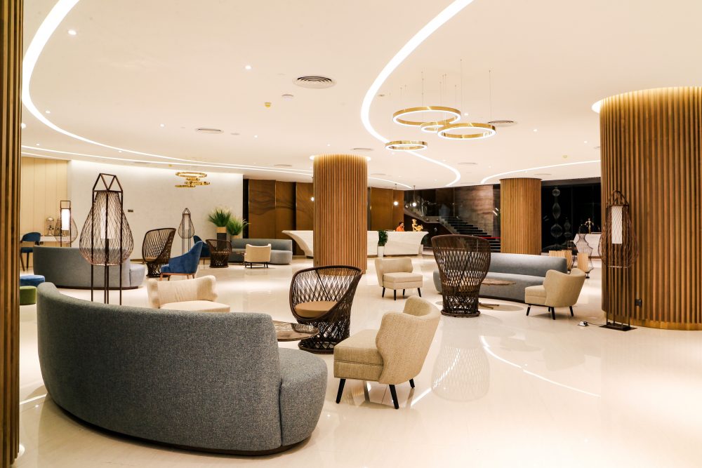 Kinh doanh dịch vụ khách sạn & giải trí